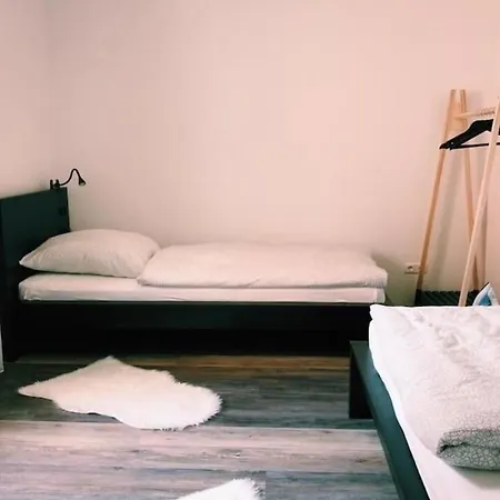 2 Garten Apartment